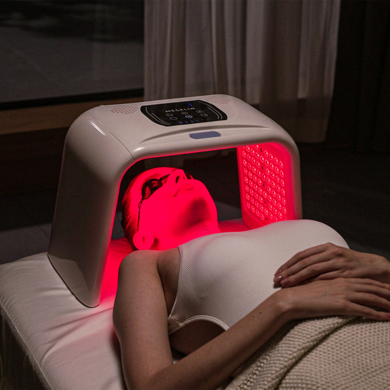 Zoovela™ - LED Light Therapy